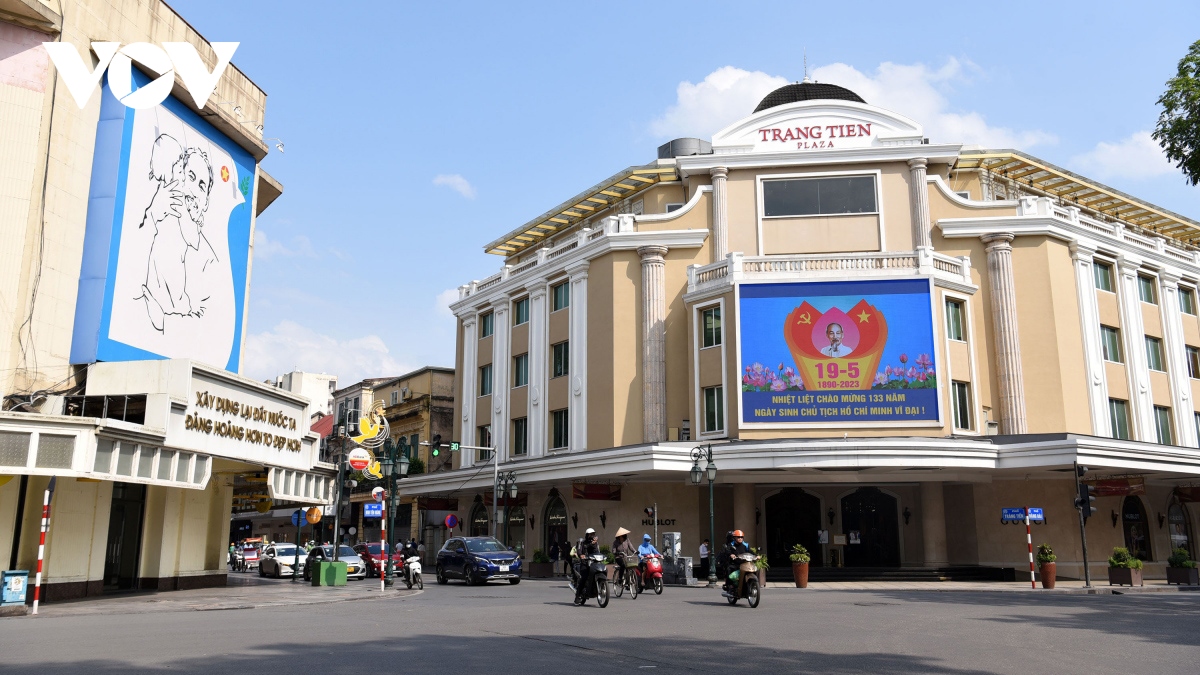 Hanoi streets brilliantly decorated for President Ho Chi Minh's birthday celebration